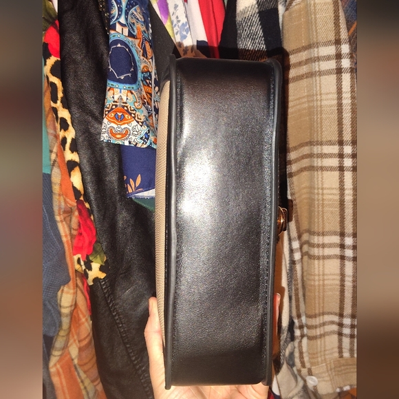 Jules Kae Anthropologie Cream and Black Crossbody - Picture 5 of 6